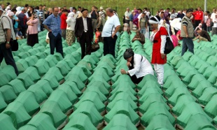 01srebrenica_