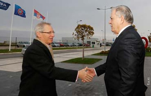 Auto-servis porodice Milanovic u El Pasu
