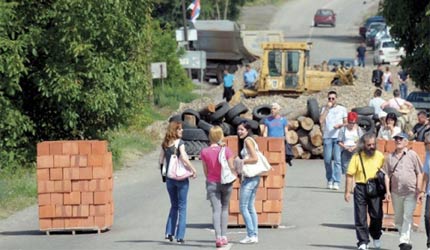 kosovo_barikada2