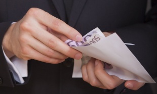 mito-korupcija-novac-(8)_